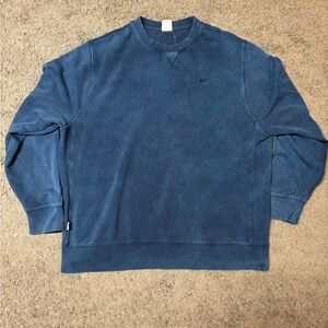 Nike Men's Vintage-Style Crewneck Sweatshirt - Navy Blue